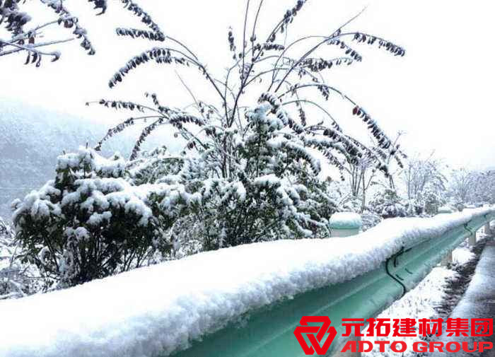 山西盤(pán)山公路護(hù)欄板廠家選哪家？