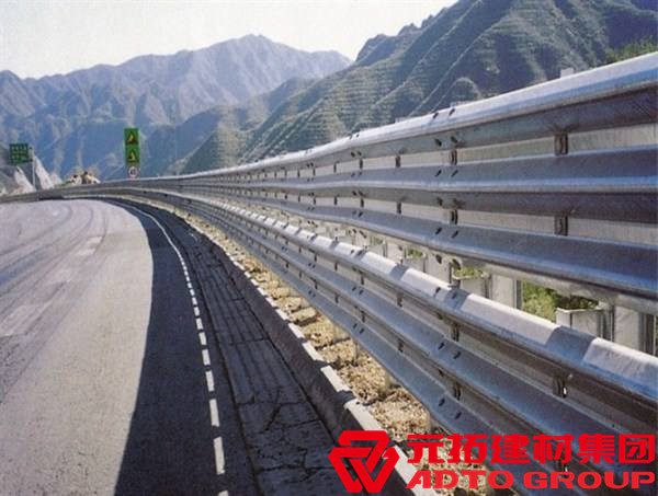 貴州三波波形護(hù)欄板多少錢一米？