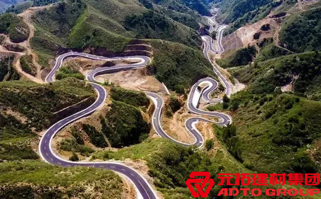 河南盤(pán)山公路護(hù)欄板生產(chǎn)廠(chǎng)家