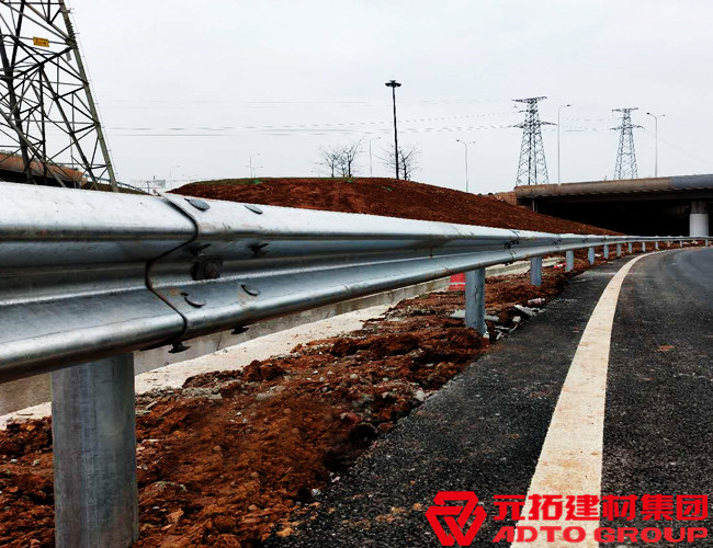 臨沂是否有森吉米爾法工藝制作的高速公路護(hù)欄板？