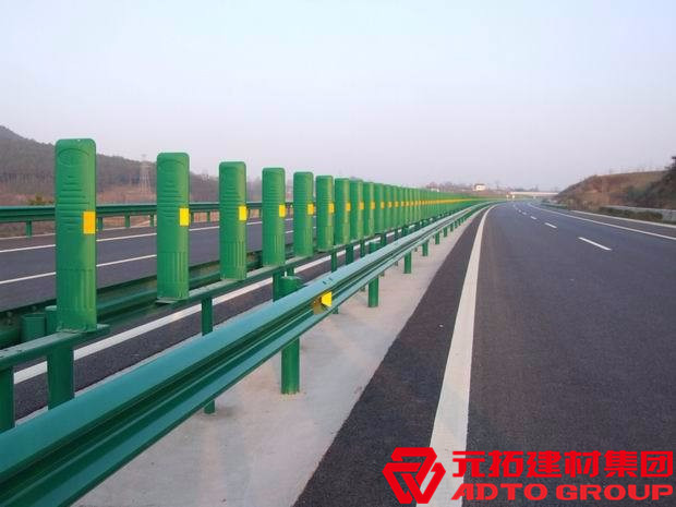 貴州高速公路護欄板廠家批發