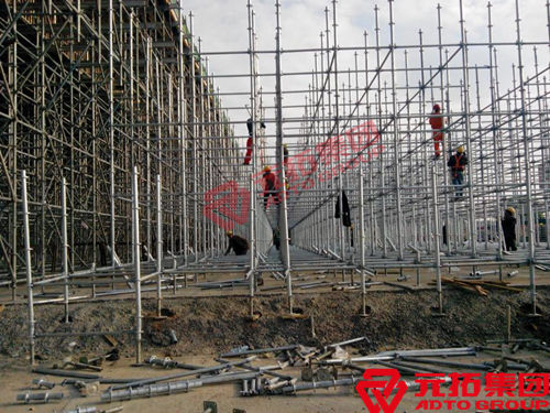使用盤扣式腳手架搭建超高架體注意事項(xiàng)
